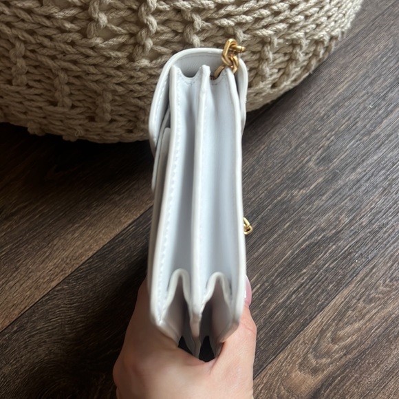 Tory Burch Floral Bag - Picture 3 of 10